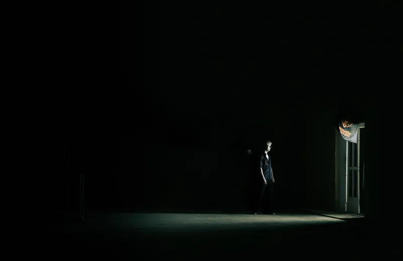 Hide in Plain Sight: Why the Smartest Creators Are Making Themselves Harder to Reach